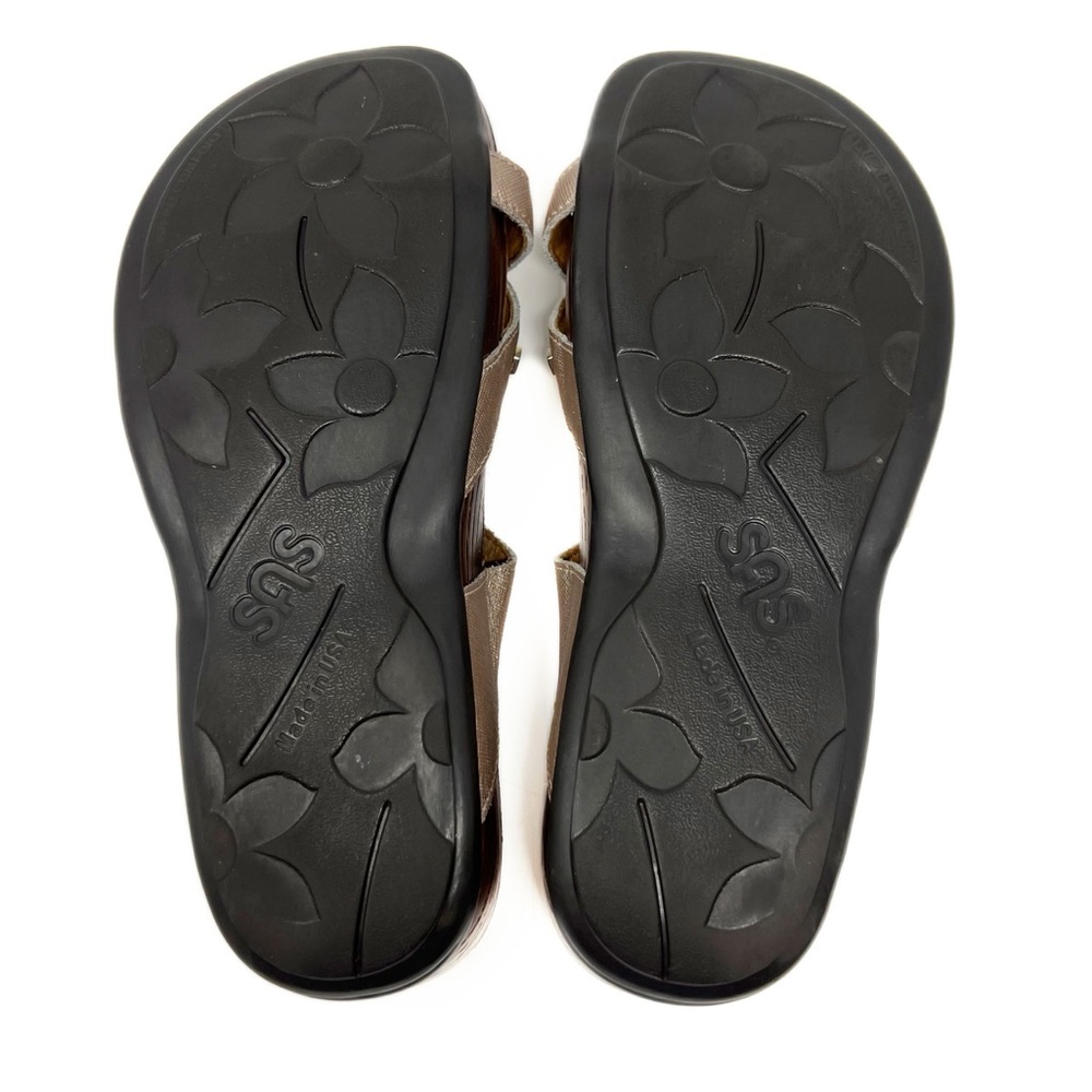 SOLD! SAS Jett Metallic Gold Studded Slip on Sandals Comfort Slip on Size 8M - Picture 11 of 12